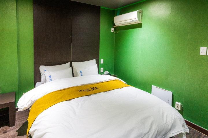 Hotel Mk Suwon Bagian luar foto