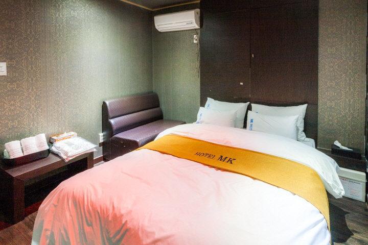 Hotel Mk Suwon Bagian luar foto